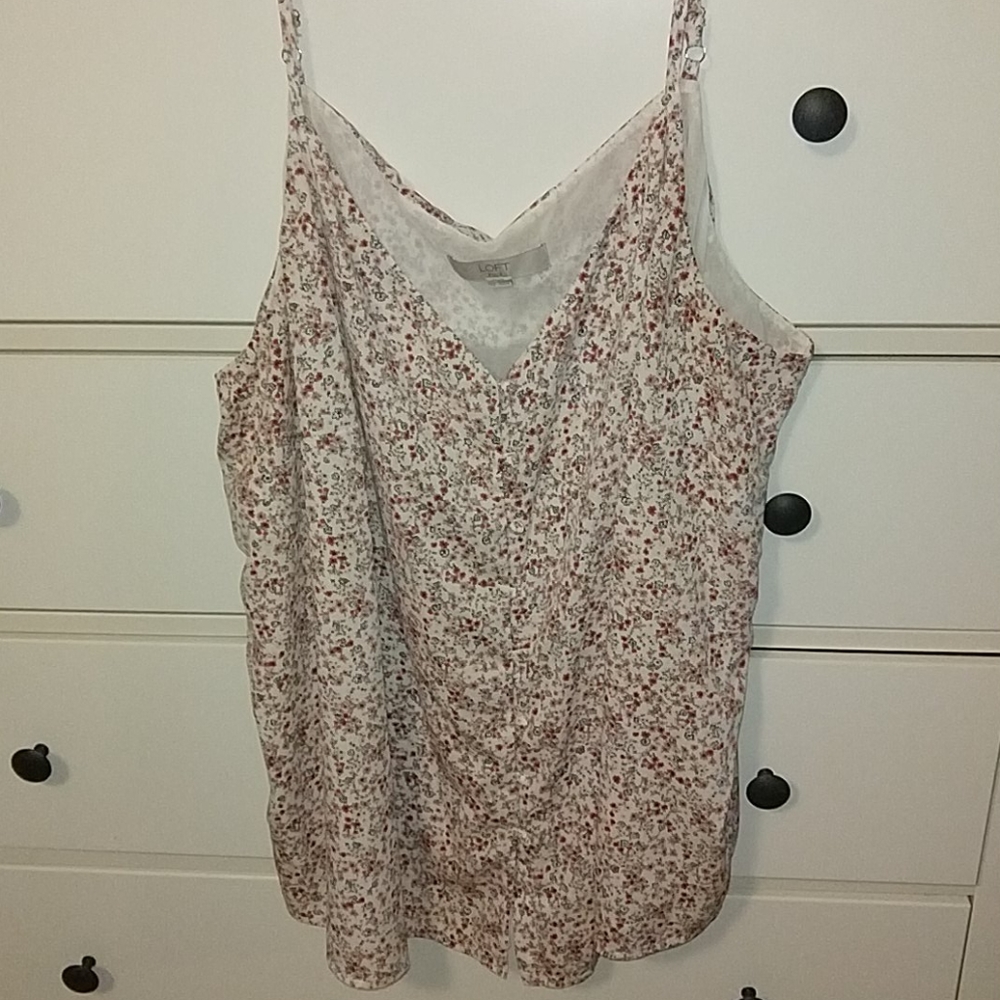 EUC Anne Taylor Loft tank.